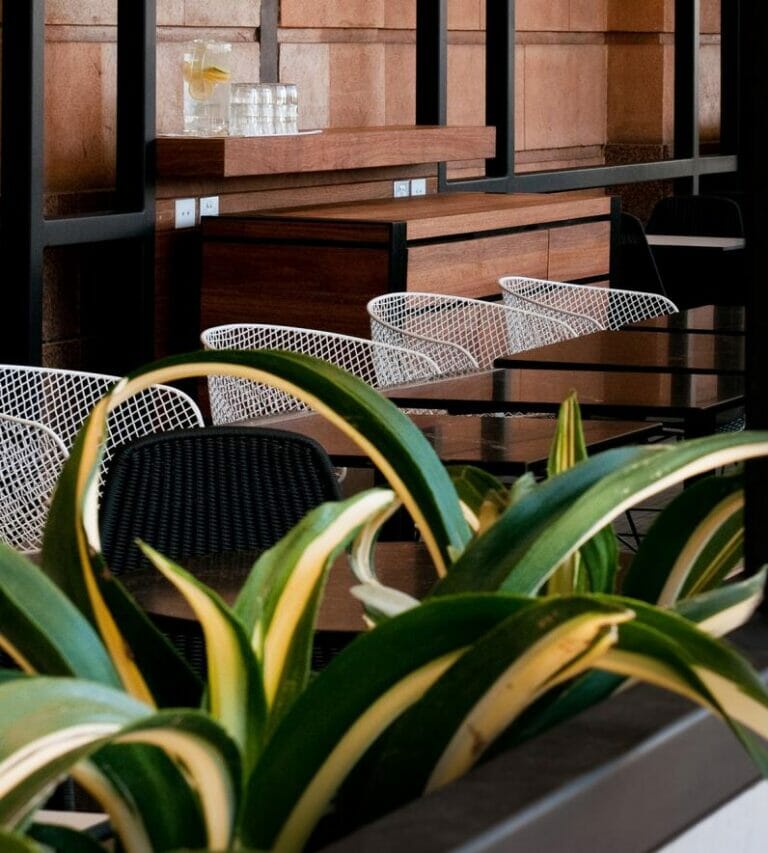 5100 Vanilla Noir - Abeo Design - Adelaide Stary City