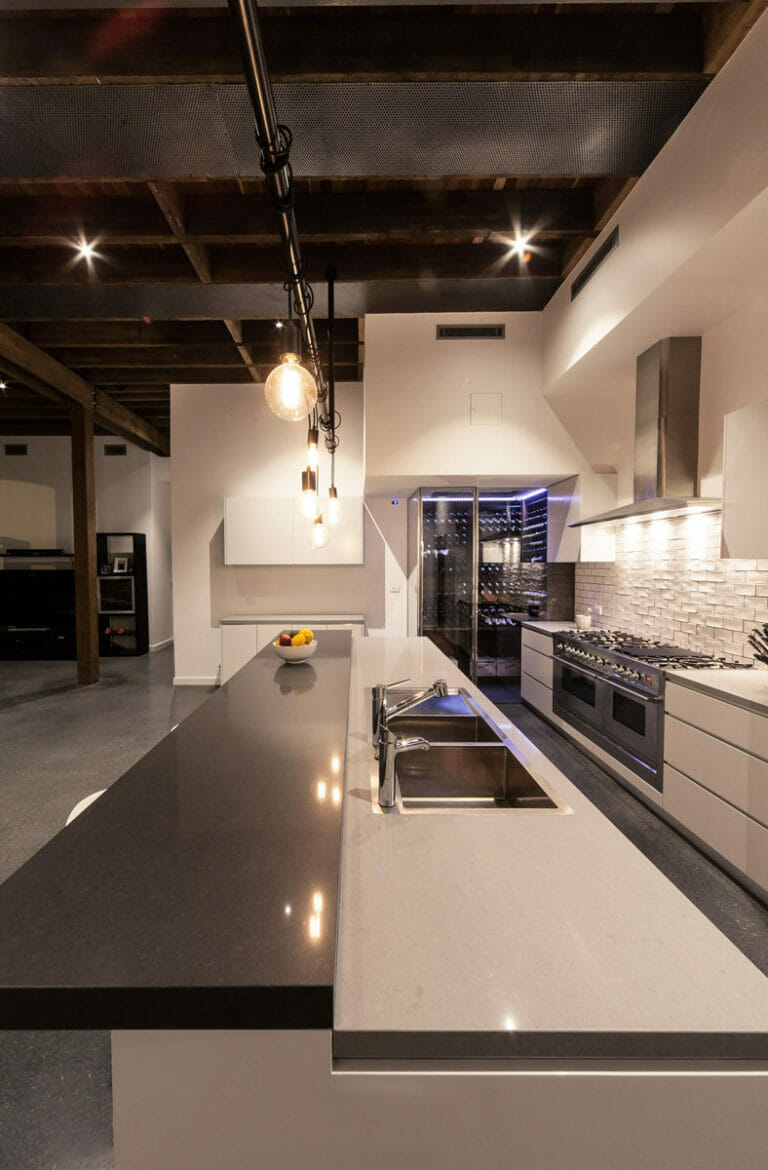 Active_Kitchens_and_Joinery_Caesarstone_Oyster_Raven__6_.jpg