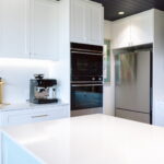 5131 Statuario Maximus - Sara Interiors - White Elegant Kitchen