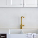 5131 Statuario Maximus - Sara Interiors - White Elegant Kitchen