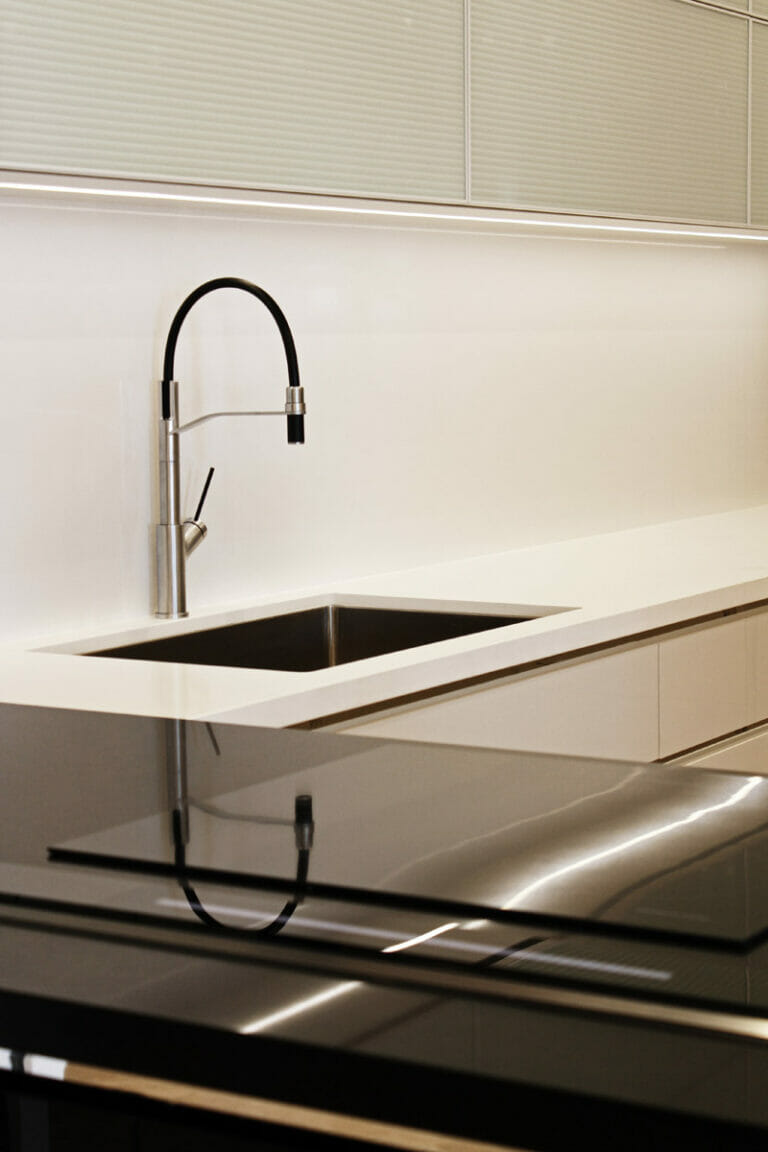 3100 Jet Black - Impala Drummoyne Kitchen