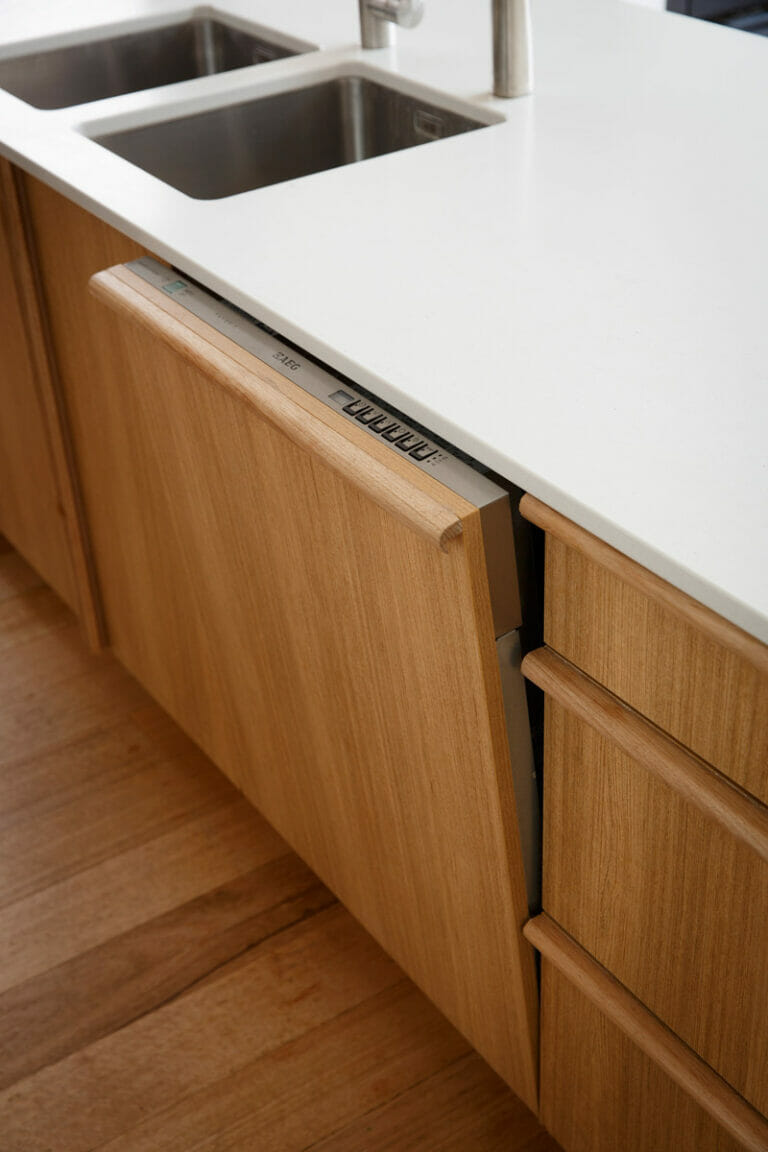 Josh_Jenna_Modern_Mid_Century_Kitchen_Freedom_Kitchens_Caesarstone_Fresh_Concrete__7_.jpg