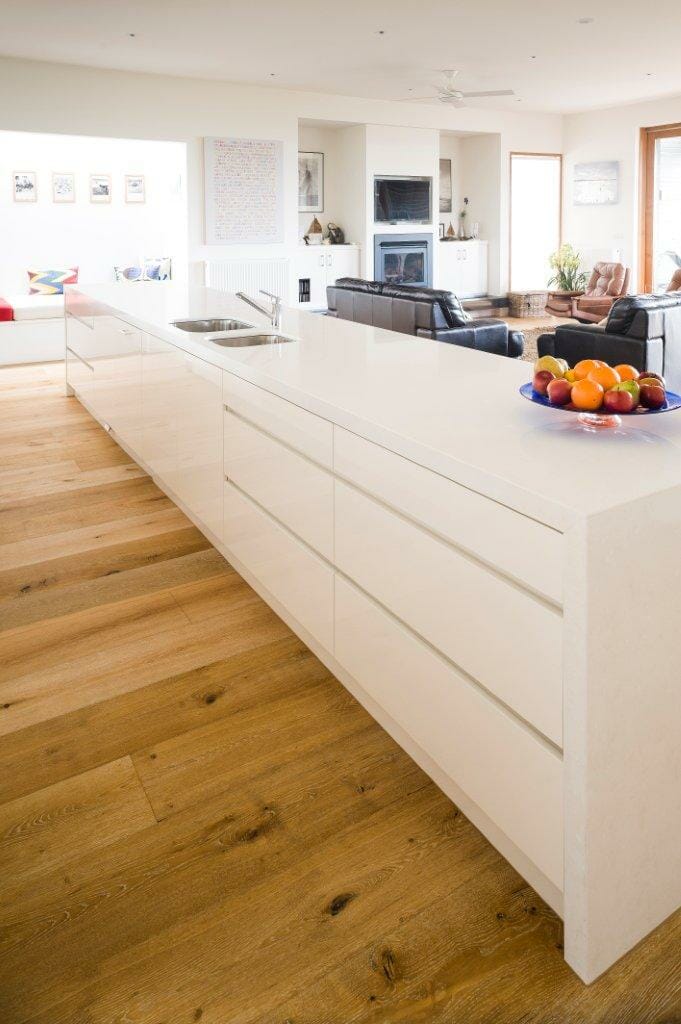 Rosemount_Kitchens_Pure_White_Kitchen__1_.jpg