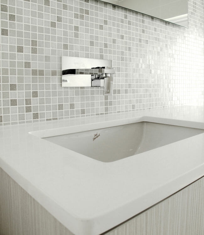 Winnie_and_Fred_Designs_Bathroom_Pure_White__2_.jpg.jpg