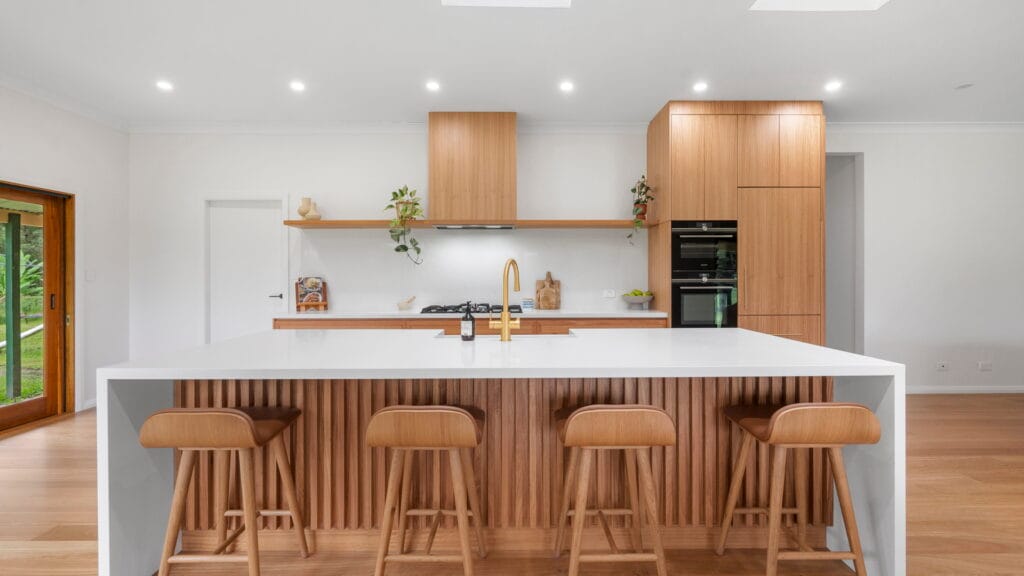 Caesarstone_White Kitchen_Aterra Blanca_The Colour 2