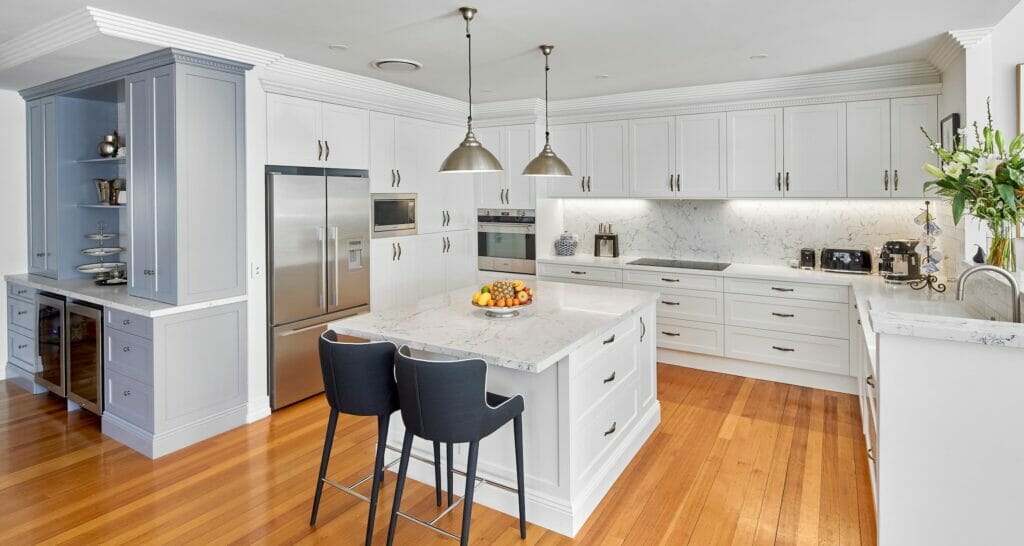 white u shaped kitchen