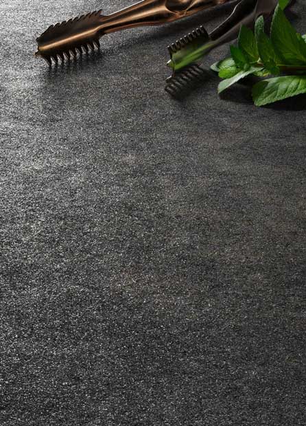 Caesarstone Metal Effect on black porcelain 311 Graphite Metal surface