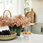 Caesarstone ICON 8252 Sedara surface in farmahouse kitchen - AUS project